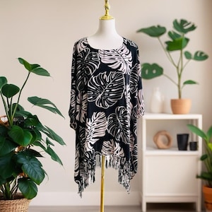 0157/ Oversized Rayon Poncho with Fringe, Plus Size Kaftan, Tropical Pattern Top, Hawaii MuuMuu, Kaftan,Kaftan Shirt
