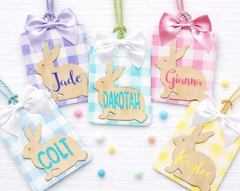 Etiqueta personalizada para canasta de Pascua - Etiqueta con nombre personalizada - Canasta de Pascua para niños - Regalo de Pascua - Conejito de Pascua de madera - Búsqueda de huevos de Pascua