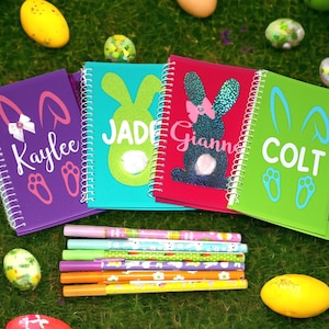 Juego de cuaderno y bolígrafo de conejito de Pascua personalizado: bonito diseño de conejito, perfecto para regalar, para rellenar cestas de Pascua, para regalar en fiestas de Pascua