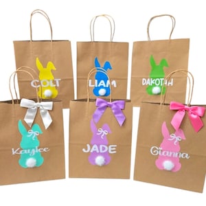 Puede incluir: Un letrero de madera r&uacute;stica con el texto "Welcome to our home" en letras blancas. El letrero presenta un acabado envejecido y un dise&ntilde;o simple y acogedor, perfecto para la decoraci&oacute;n de la entrada.