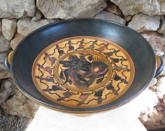 Hercules fights with Triton Kylix Classic Period - Museum Copy