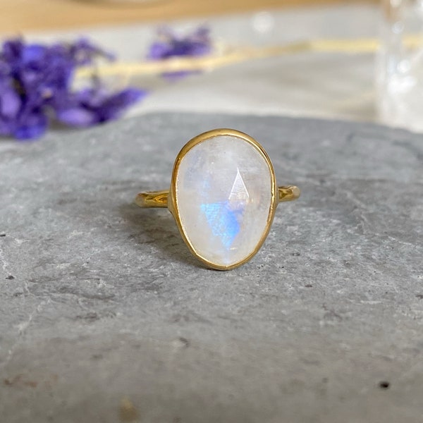 Rainbow Moonstone Ring | Gold Moonstone Ring | Dainty gold moonstone ring | Gold stacking ring | June Birthstone | White stone ring  Nugget