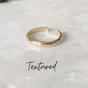 Gold toe ring, 14k gold filled toe ring, adjustable gold toe ring, TEXTURED gold toe ring, body jewellery, boho toe rings, robust toe rings