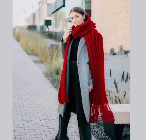 Chunky Extra Long Knit Scarf Red Black Ivory 
