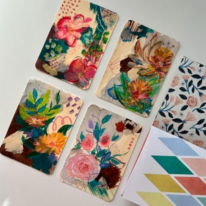 Handgemalte Mini-Postkarten - Set 4 Postkarten | Farbenfrohe Pflanzenoriginale in Acryl & Ölpastell | Kleines Kunst Geschenk für Sie
