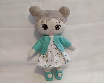 ITH, Élye Doll, 13x18cm frame, some hand stitching and sewing machine, measures 26cm finished