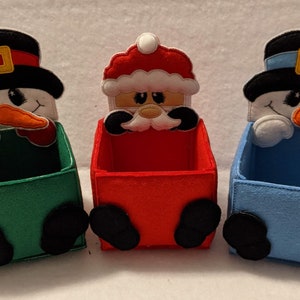Boîtes bonbon de noël, père noël et bonhomme de neige, cadre 10x10cm (4x4"), mesure fini 10cm de large x 10cm de profond et 16cm de haut
