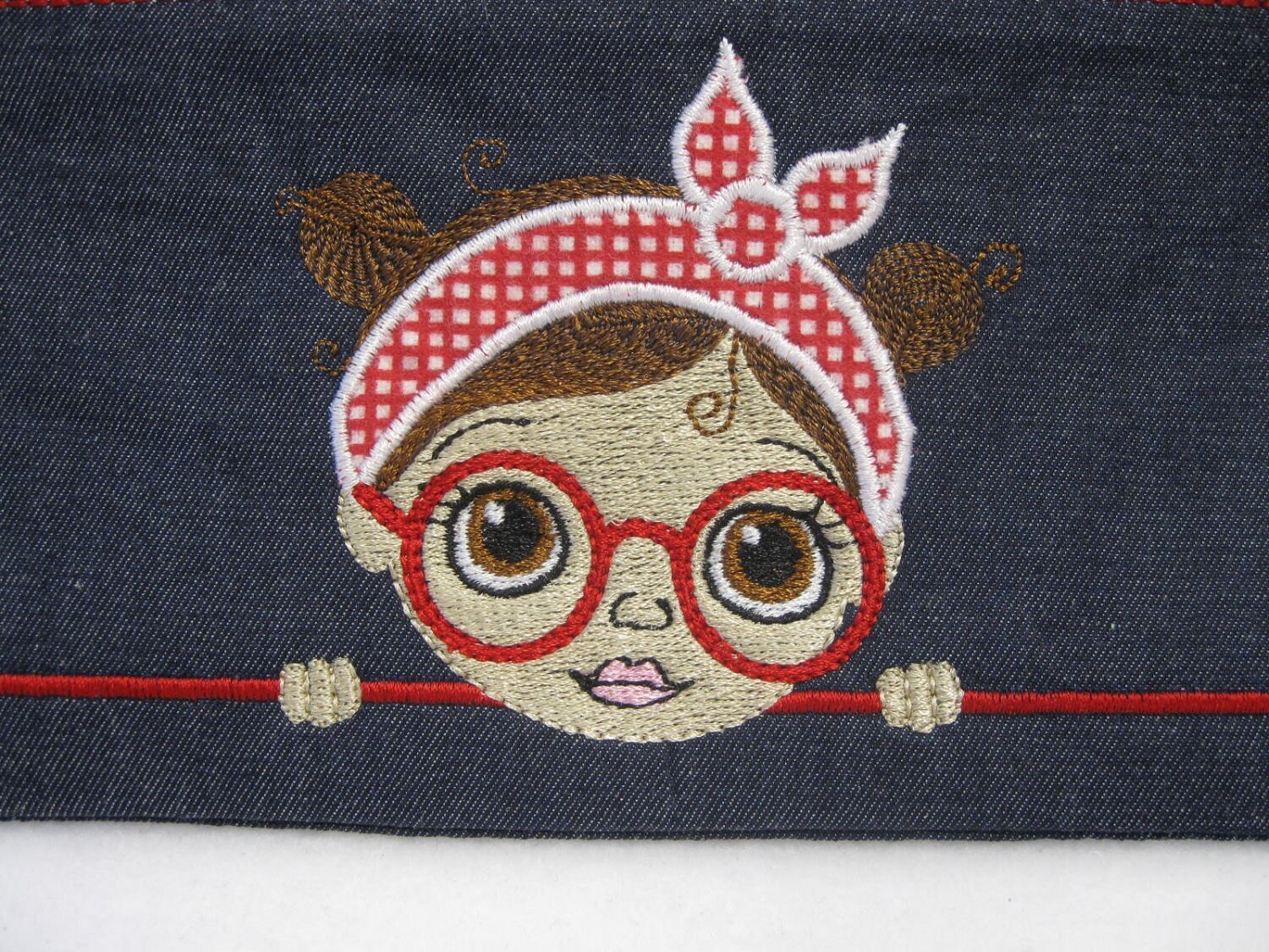 frame Unicorn cool girl while embroidery 18x13cm