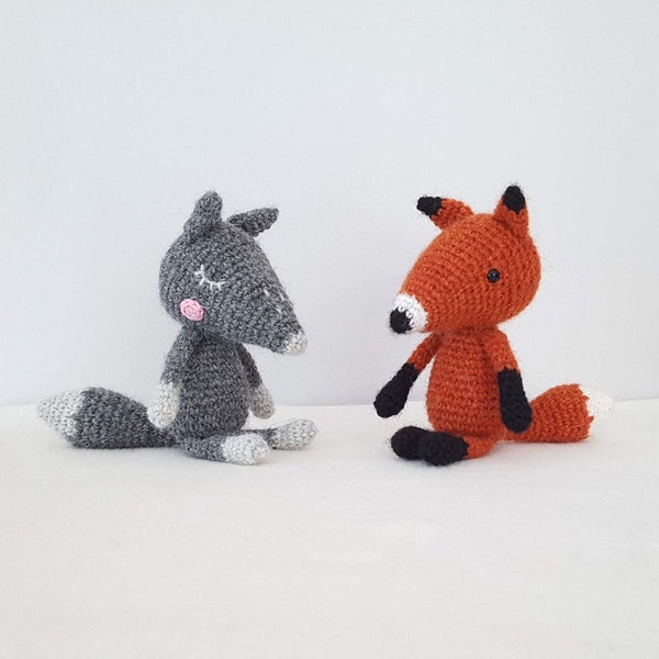 Mini ICAR the fox and Mini LUPPI the wolf- Crochet tutorial (pdf files in French, English and Spanish) by Kézakoflo