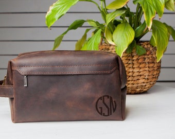 Rustic Leather Dopp Kit for Men, Handmade Toiletry Bag, Grooming Travel Organizer