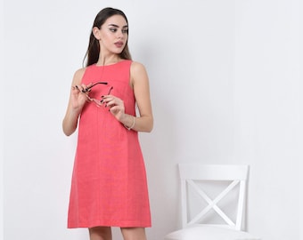 Simple Linen Dress • Relaxed Shift Fit • Sleeveless Casual Style