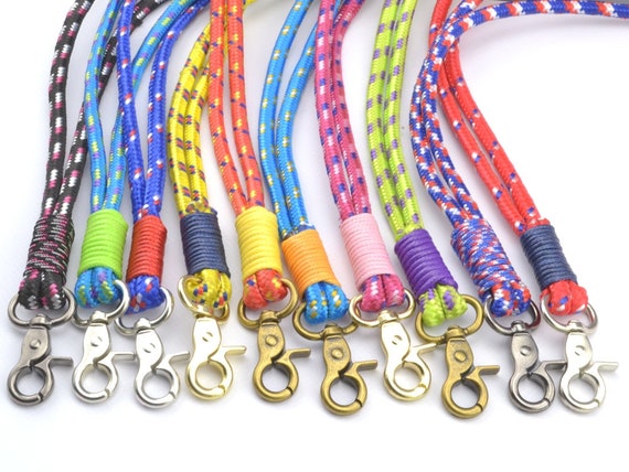 Keys Tools Paracord Neck Lanyard// Keyring for ID Black// Red, Blue /& White