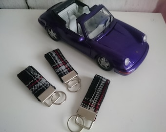 Porte-clés * en tissu tartan * noir blanc rouge * Porsche 924 & VW Golf 1 GTi