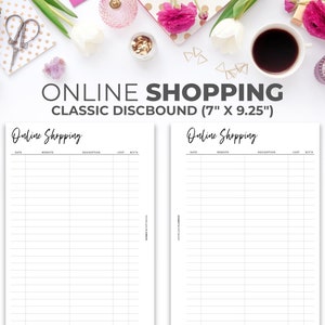 Op de afbeelding: Twee witte pagina's met de titel "Online Shopping" en kolommen voor datum, website, beschrijving, kosten en notities. De pagina's zijn ontworpen voor een klassieke ringband en meten 17,8 cm bij 23,5 cm.
