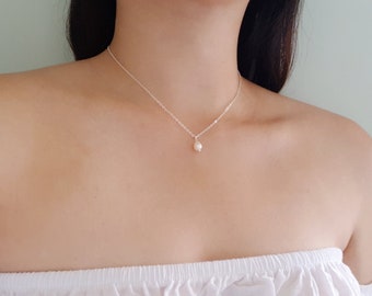 Minimalist Oval-Shaped Freshwater Pearl Point Necklace, Gorgeous Necklace, Oval Pearl Necklace, Elegant Pearl Necklace, Handmade Pearl Gift