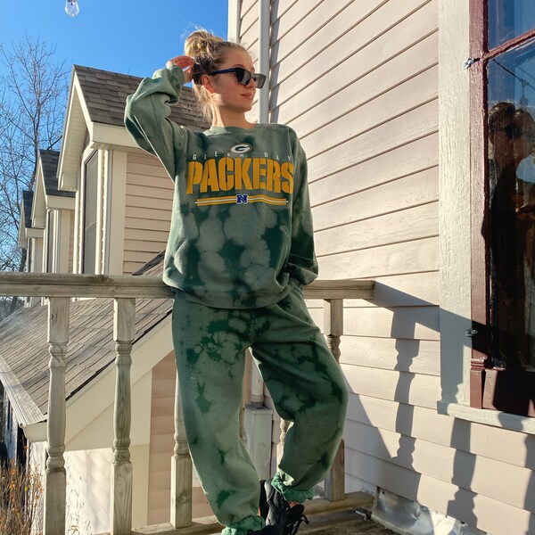 Vintage green bay packers crewneck sweatshirt 90s Super Bowl champions distressed died custom one of one loungewear