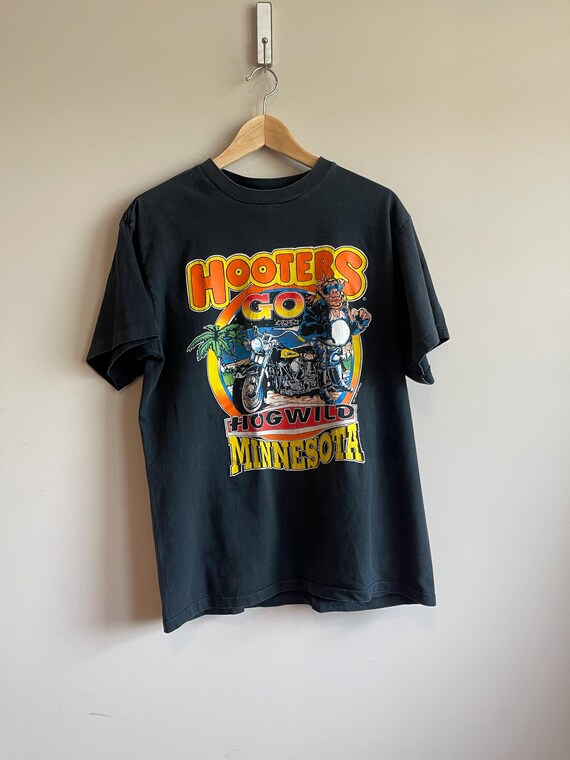 1993 Hooters Racing Vintage Shirt 90s Cars Crewneck Nascar Cars