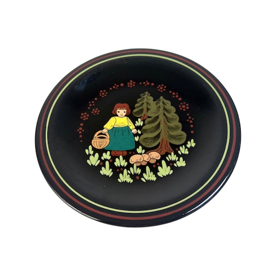 Vintage Burkart Handarbeit Wall Plate: Swiss Mushroom Foraging Art