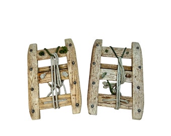 Sneeuwschoenen uit het Zwitserse leger uit de jaren 40: vintage berghutdecor