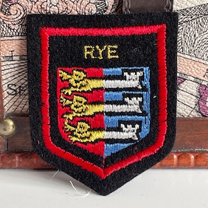 Vintage Tygmärke Rye East Sussex Englands Vapensköld Souvenir Tygmärke