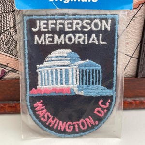 Vintage Patch WASHINGTON DC Jefferson Memorial USA Souvenir Sew On Badge Patch
