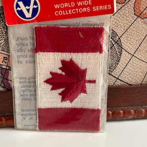 Vintage Patch Maple Leaf National Flag of Canada Sew On Embroidered Patch Badge