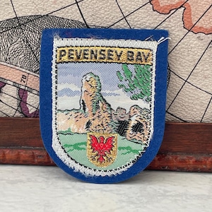 Vintage PEVENSEY BAY Patch Castle East Sussex Souvenir Sew On Cloth Badge