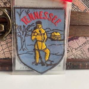Vintage Patch TENNESSEE America USA Souvenir Woven Sew On Cloth Badge