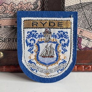 Vintage patch RYDE Isle of Wight Engeland Souvenir geweven opgenaaide stoffen badge door Sampsons
