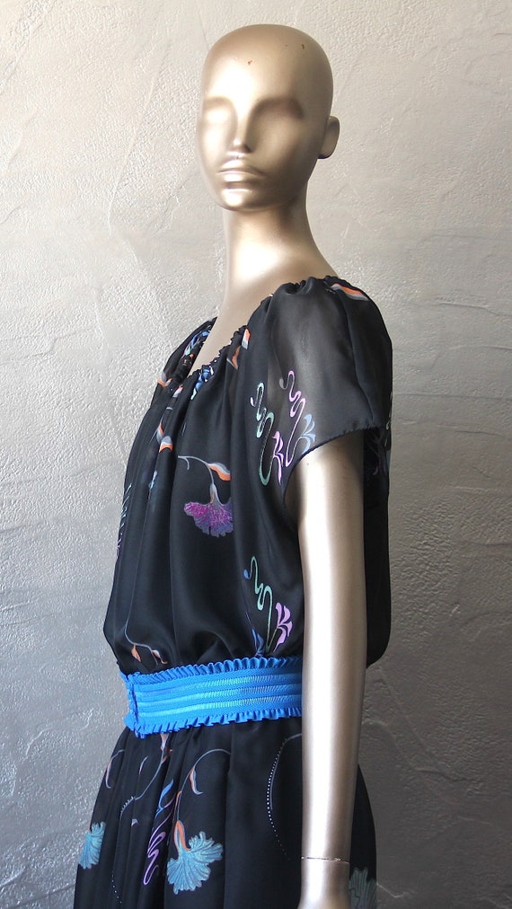 70'S dress in printed voile - image 4