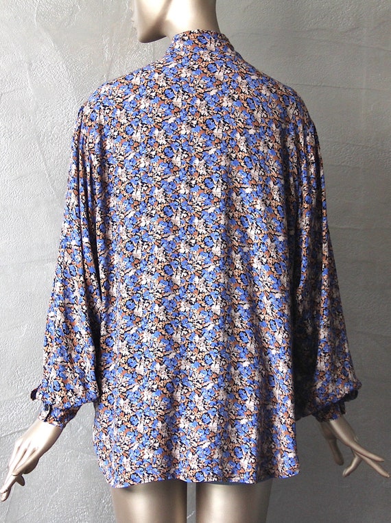 80's blouse with Lavallière collar - image 9