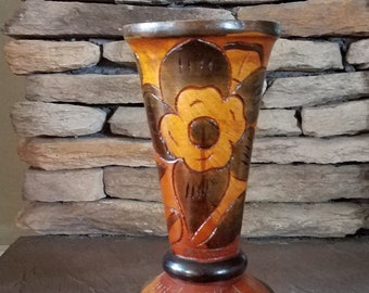 Wooden carved flower vase