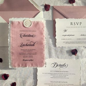 Faire-part de mariage en tissu, cachet de cire, bleu poudré et ivoire, bords déchirés à la main, faire-part de mariage élégant, faire-part de mariage imprimé sur tissu