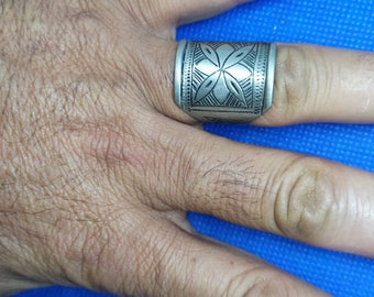 Moroccan jewelry, vintage Saharan/ Tuareg fine silver ring, 9 1/2 USA size