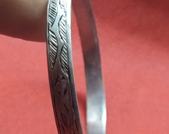 Moroccan jewelry, vintage Saharan fine silver  solid bangle, 2 5/8 inches inner diameter