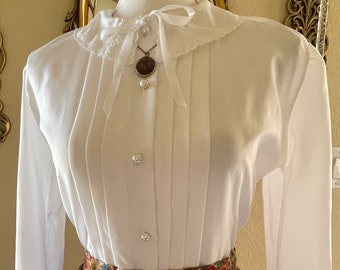 Vintage Collared Blouse