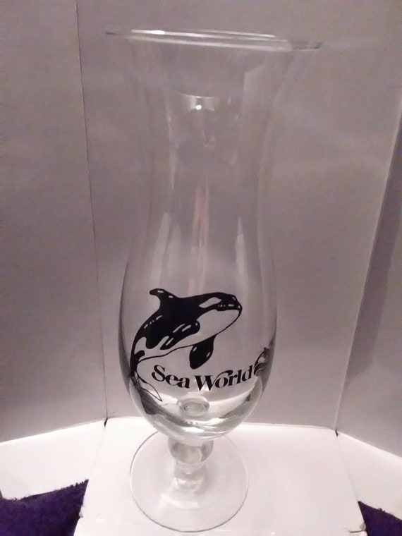Vintage Sea World Hurricane Glass 10 Inch Tall With Shamu Logo Etsy