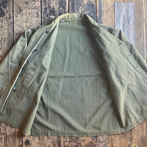 Vintage seltenes 1950er USMC P53 HBT Shirt, 13 Sternknöpfe, weich und verblasst, Medium Bild 8