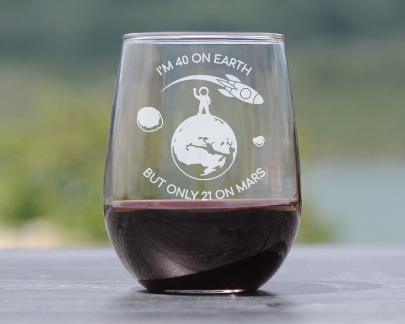 40th Birthday Wine Glass: Age on Mars Funny Gift - Etsy Canada