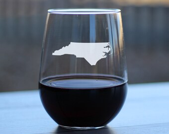 North Carolina State Outline Wine Glass: Etched Gift for Carolinians