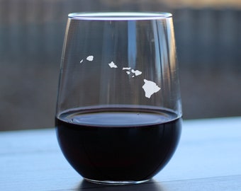 Copa de vino sin tallo con el contorno del estado de Hawái grabado - 17 oz