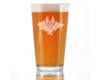 Etched Bat Beer Pint Glass: Spooky Halloween Décor, Bat Lover Gift