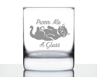Vaso de whisky grabado: "Purr Me A Glass" (Regalo para amantes de los gatos)