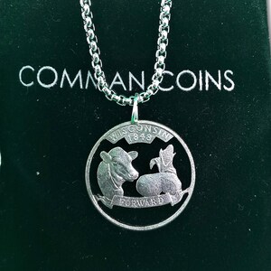 2004 Wisconsin Cut Coin Necklace American State Dairy Cow Quarter Collection Jewelry
