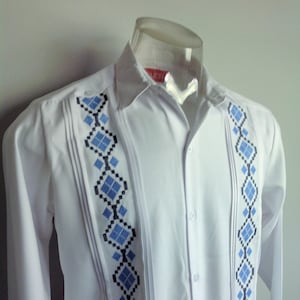 Classic Guayabera White and Blue Men Shirt Long Sleeve Mexican Men&#39;s Shirt Embroidered Different Sizes