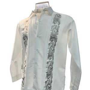 Classic Guayabera White and Silver Embroidery Men Shirt Long Sleeve Mexican Men&#39;s Shirt Embroidered Different Sizes