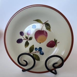 Longaberger Pottery Fruit Medley Saladebord | 20 cm Keramisch Bessen Lunchbord | Vervangend Serviesgoed voor de Landelijke Keuken