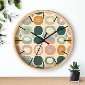 Retro Inspired Wall Clock, Mid Century Modern Style Round Clock