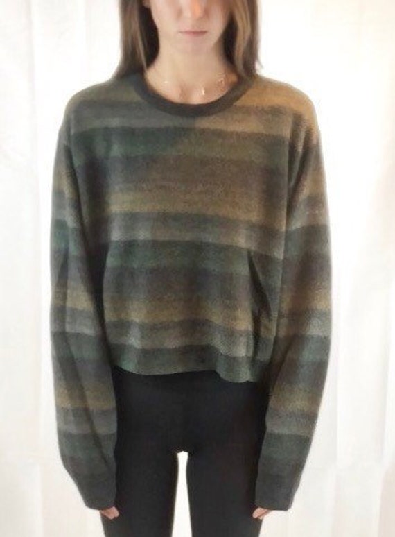 oversized cropped sweater