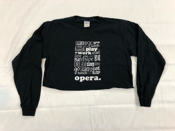 graphic t shirt crop top